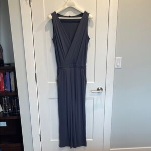 Uniqlo Sleeveless Grecian Gray Jumpsuit Women’s Size M